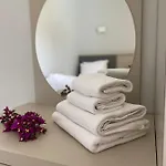 Merve Apartments, Your From In Bodrum, Street Cats Frequent The Property, Not Have Balconies , Ground Floor Have Terrace With Table And Chairs Hotel de apartamente 4*