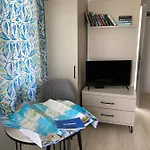 Hotel de apartamente Merve Apartments, Your From In Bodrum, Street Cats Frequent The Property, Not Have Balconies , Ground Floor Have Terrace With Table And Chairs