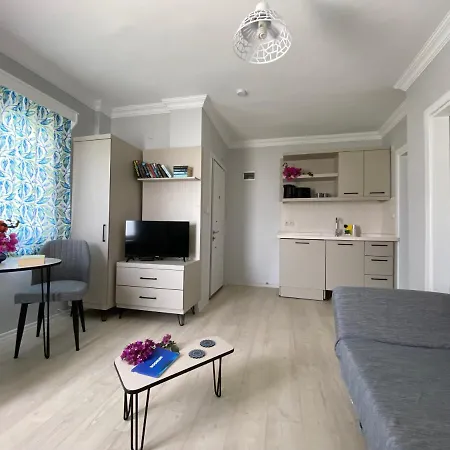 Merve Apartments, Your From In Bodrum, Street Cats Frequent The Property, Not Have Balconies , Ground Floor Have Terrace With Table And Chairs 4* Bodrum